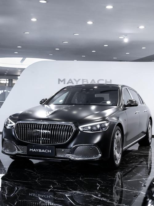 深圳龙岗区龙优南企业管理咨询岚图汽车的售后服务让用户无忧出行，迈巴赫未来的豪华车趋势